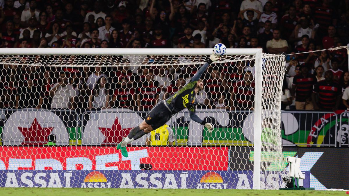 Sport não suporta pressão, perde para o Flamengo e chega ao 8º jogo sem vitórias na Série A
