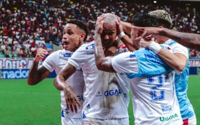 Com Deyverson, Fortaleza chega a 16 saídas oficiais de jogadores