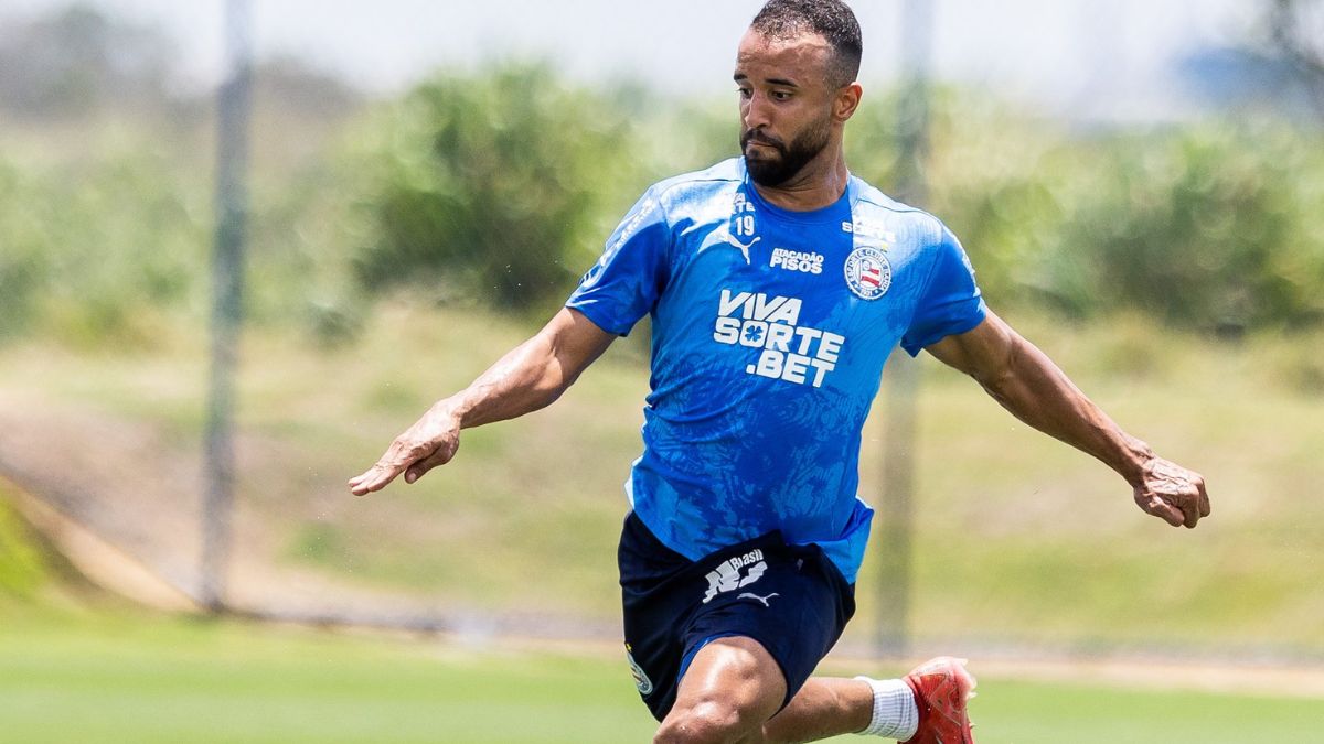 Com Caio Alexandre liberado, Bahia faz único treino de olho no Atlético-MG; veja provável time