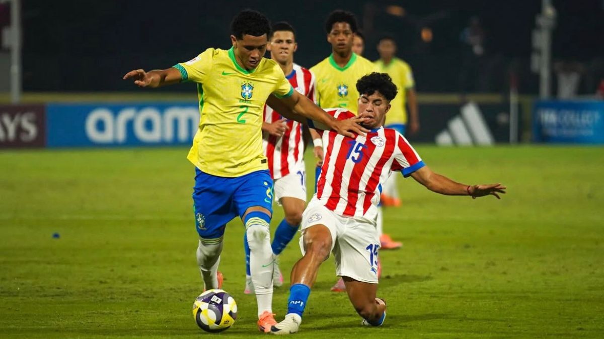 Pênalti de Zé Lucas e brilho do goleiro: Brasil supera expulsão, vence Paraguai nas penalidades e vai às 8ªs do Mundial Sub-17
