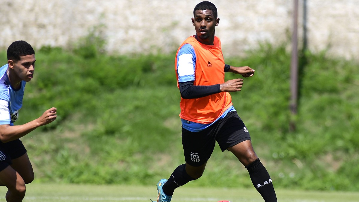 Náutico contrata o volante Ramon Carvalho, que estava no Ituano