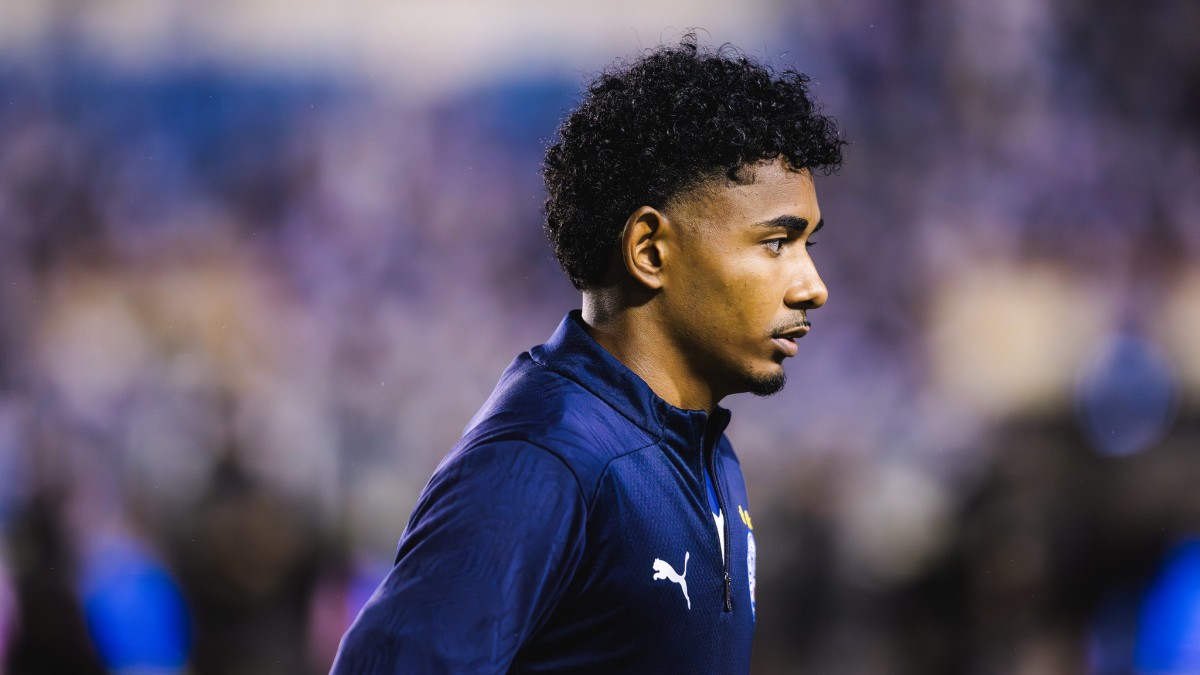 Santa Cruz encaminha acerto com atacante Vitinho, do Bahia