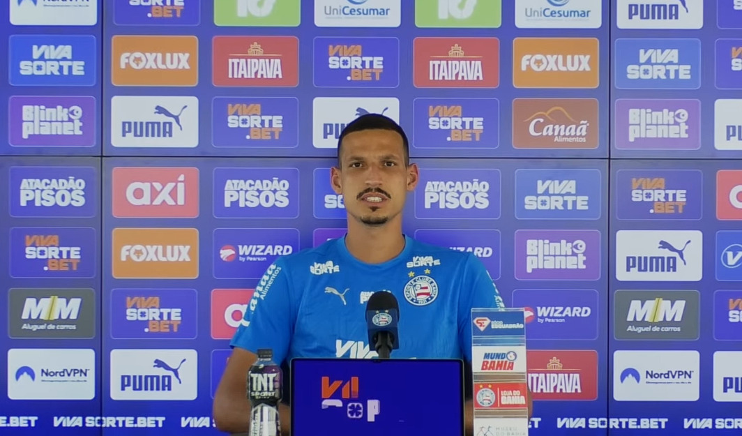 De volta aos titulares, zagueiro do Bahia reconhece desempenho tricolor abaixo em jogos fora de casa: “Não está como gostaríamos”