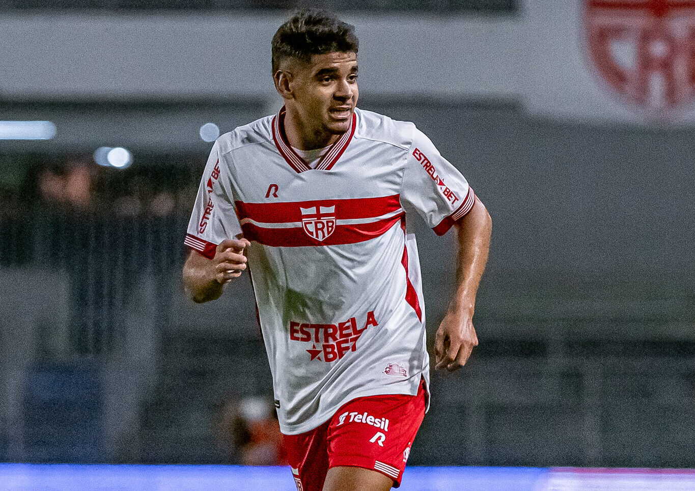CRB oficializa retorno do centroavante João Neto