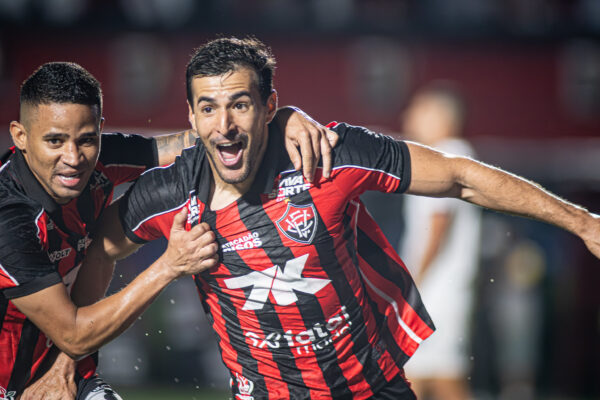 Cáceres comemora seu gol no Ba-Vi - Foto: Victor Ferreira/EC Vitória