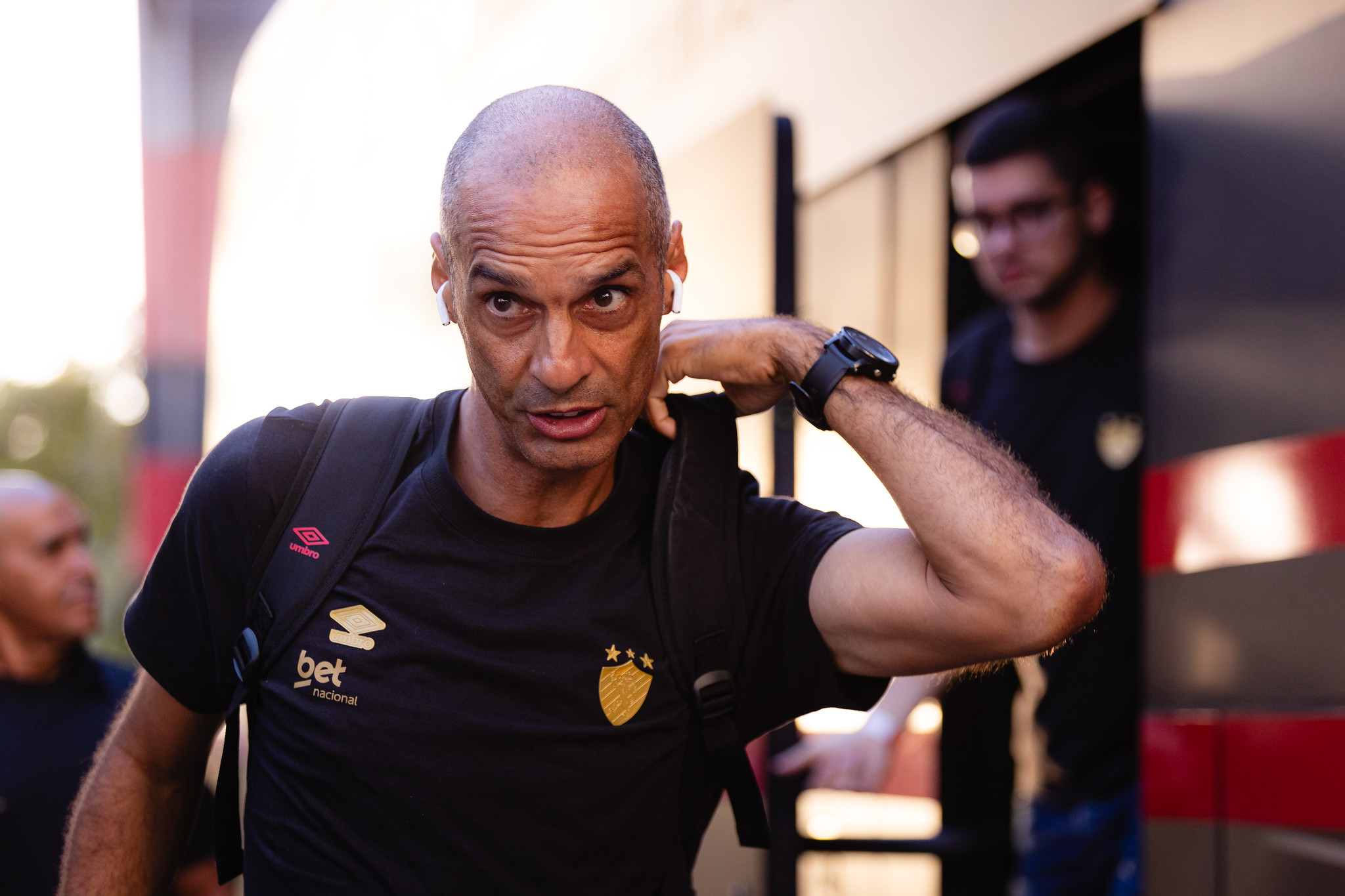 “Temos que terminar o ano vencendo”, diz Cesar Lucena sobre o último jogo do Sport na temporada