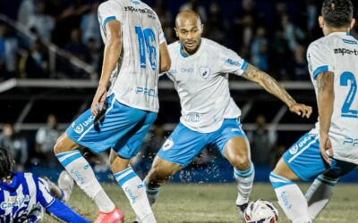 Santa Cruz negocia com atacante Quirino, ex-Londrina, mas vê concorrência grande