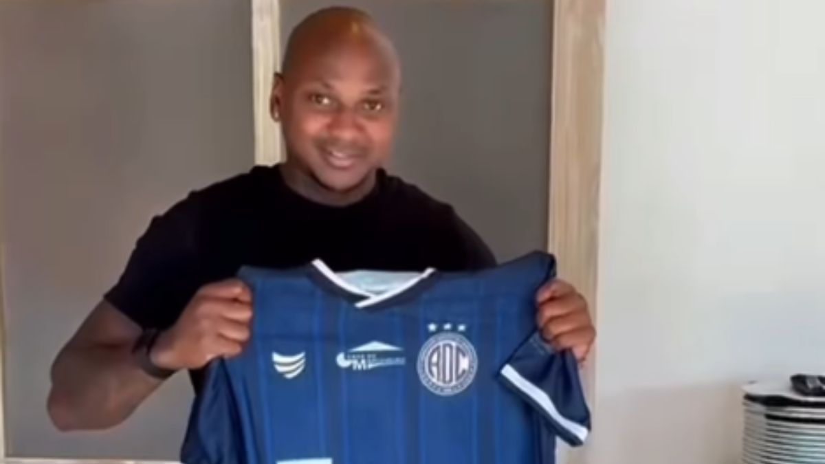 Confiança anuncia atacante Sassá, ex-Cruzeiro e Botafogo