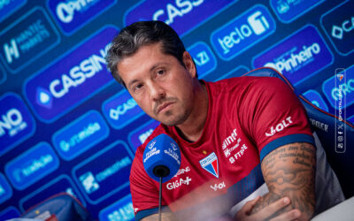 Livre no mercado, Vojvoda é citado em coletiva do Fortaleza e Carpini rebate: “Infeliz a sua pergunta”