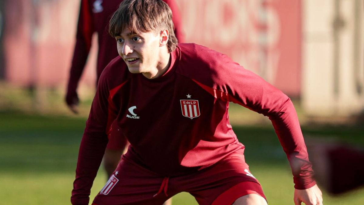 Bahia encaminha acerto com jovem lateral Román Gómez, campeão argentino com o Estudiantes