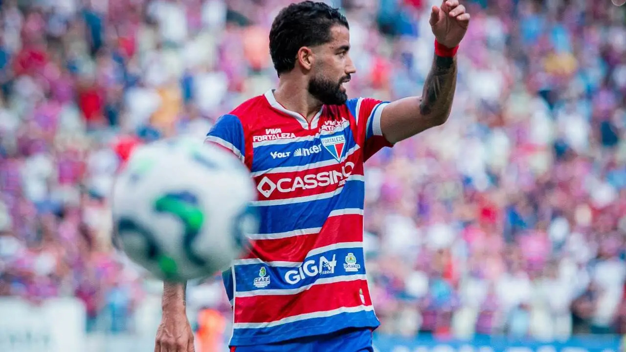 Fortaleza: Brítez conclui tratamento de pneumonia e recebe alta médica