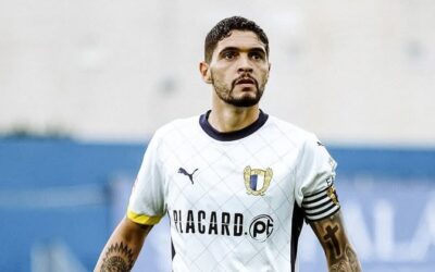 Vitória se aproxima de acordo pelo zagueiro Riccieli, do Famalicão