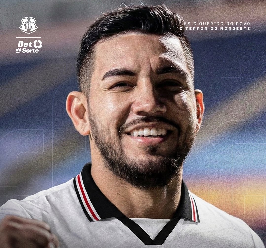 Santa Cruz anuncia contratação do lateral Alex Ruan, que estava no Brusque