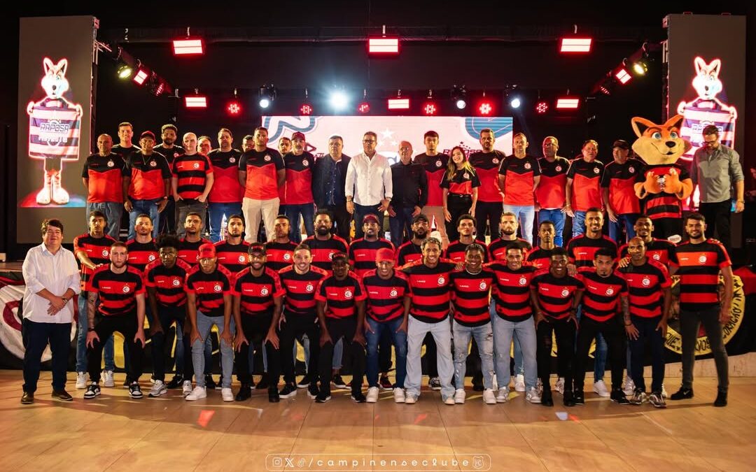 Campinense apresenta elenco e novo uniforme para temporada 2026