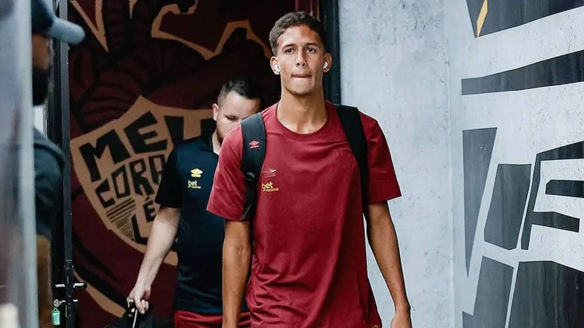 Sport oficializa venda de Riquelme ao Botafogo; negócio liquida dívidas antigas e rende dois reforços por empréstimo