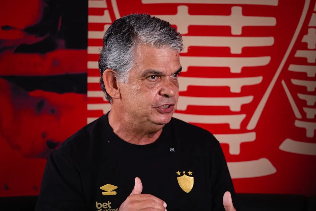 Sport anuncia saída de Carlos Brazil, diretor executivo das categorias de base