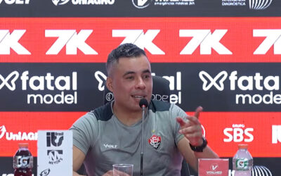 Jair Ventura celebra permanência do Vitória na Série A: “Um dia mágico”