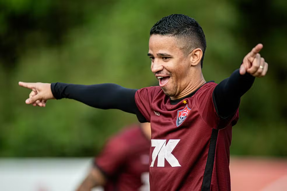 Fim da novela: Vitória anuncia compra em definitivo de Erick