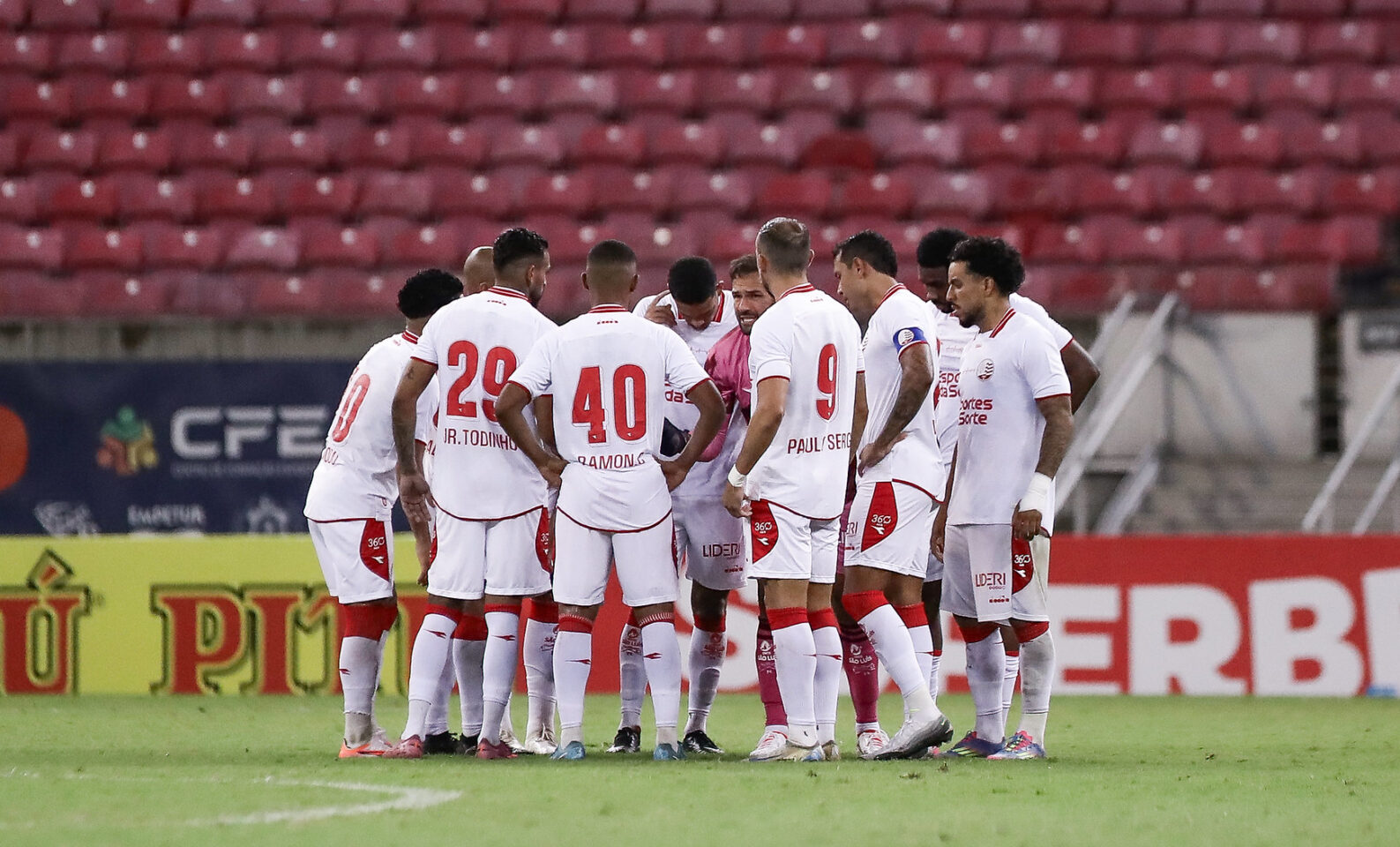 Náutico defende invencibilidade de quase seis anos contra o Santa Cruz 1 Náutico - Arena de Pernambuco