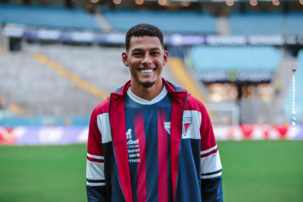 Alix Vinícius - Atlético-GO - Fortaleza