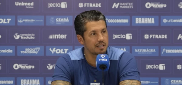 Thiago Carpini - Fortaleza - Coletiva - Maracanã