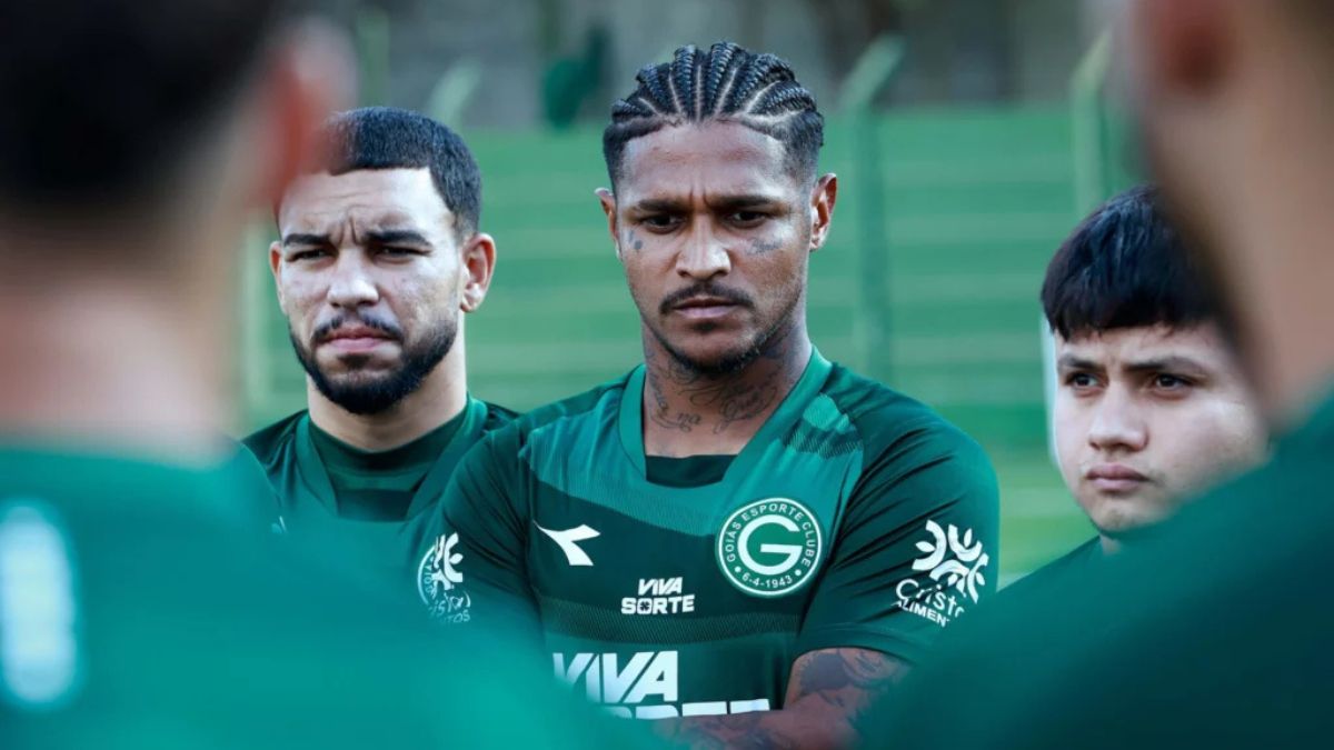 Técnico do Náutico cobra resposta de Rodrigo Andrade sobre proposta