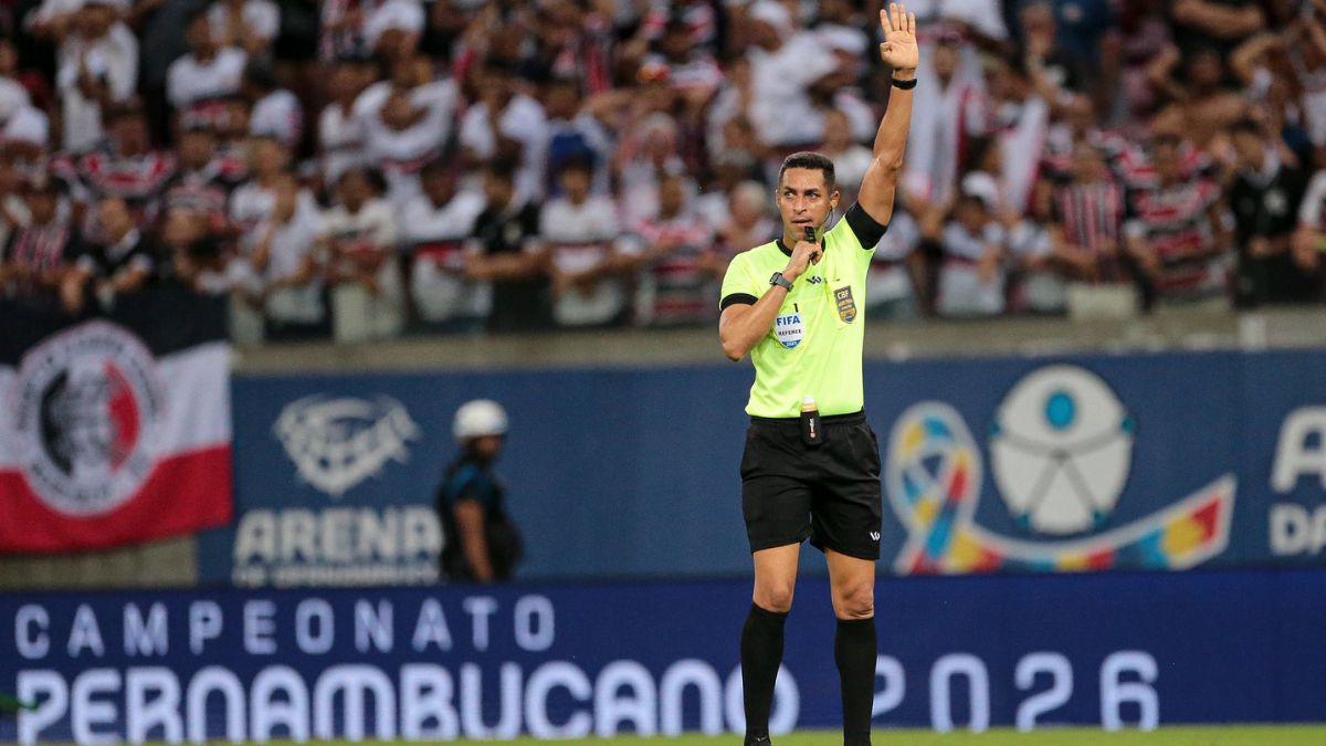 CBF anuncia programa de profissionalização e árbitros serão remunerados