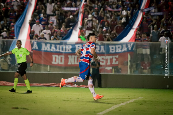 Em jogo morno, Fortaleza vence Floresta com gol de cavadinha pela segunda fase do Cearense 1 Fortaleza - Floresta - Cearense - PV - Bareiro
