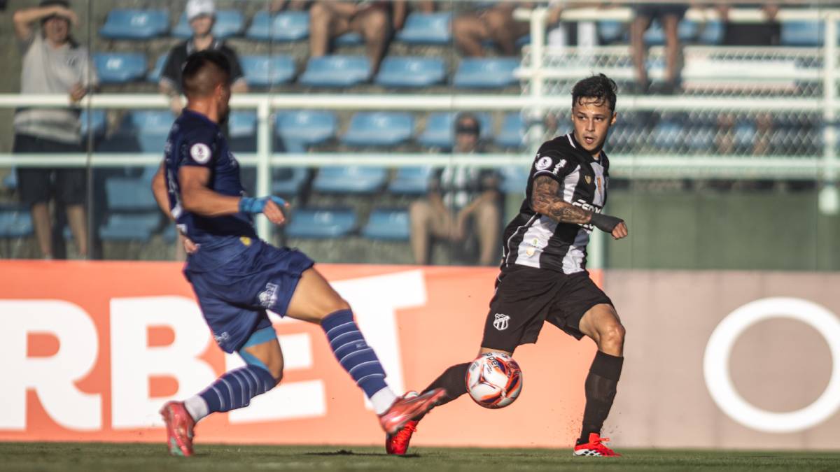 Ceará pressiona, mas empata com o Iguatu em jogo equilibrado pelo Campeonato Cearense