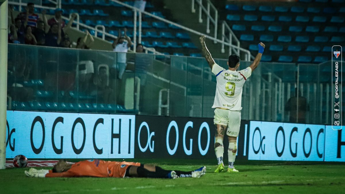 Com gol de Barreiro, Fortaleza derrota Maracanã e vence segunda seguida no Cearense