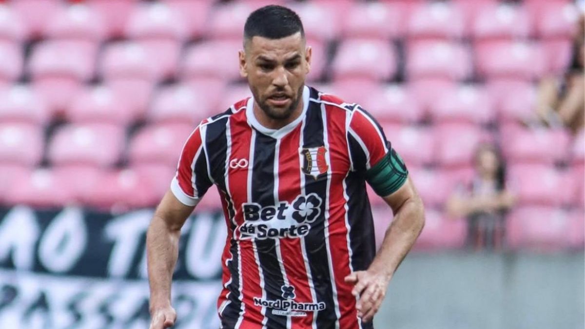 William Alves confirma lesão no joelho e vira desfalque no Santa Cruz por tempo indeterminado