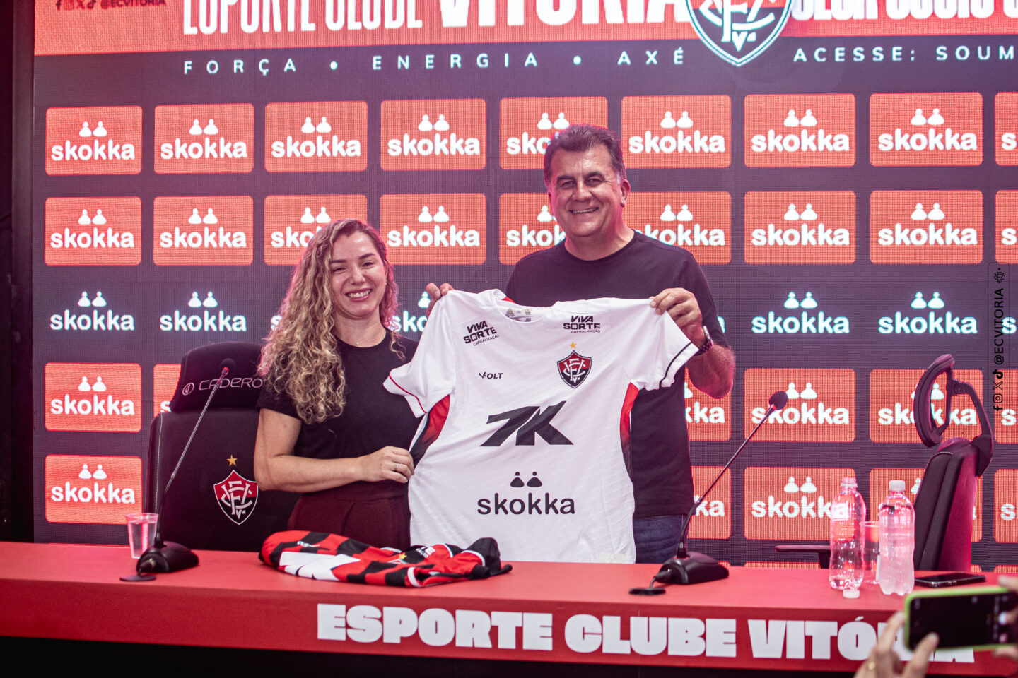 Novo diretor, patrocínio e reforços para o Vitória: Fábio Mota detalha situações no clube 2 Vitória tem novo patrocinador - Foto: Victor Ferreira/EC Vitória