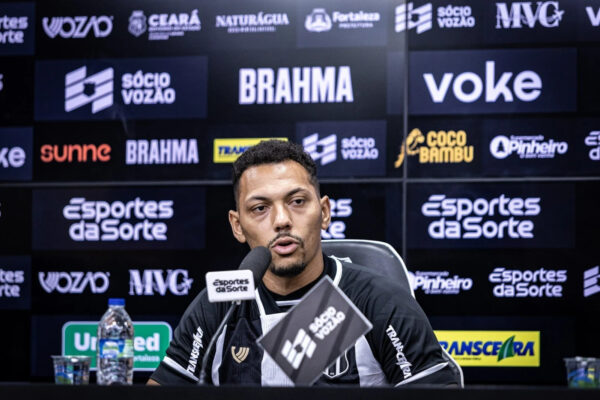 Alex Silva - Ceará - lateral-direito