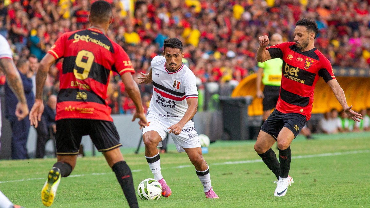 Santa Cruz anuncia rescisão com o meia Willian Júnior