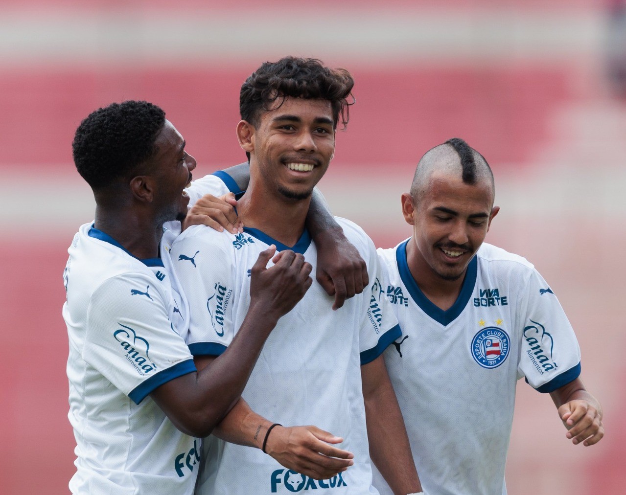 Com três gols de Juninho, Bahia goleia Inter de Limeira na estreia da Copinha