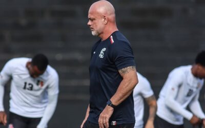 Auxiliar do Santa Cruz deixa continuidade em aberto e se diz satisfeito com a entrega do time no Clássico das Multidões