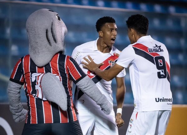 Iguatu, Ferroviário e Horizonte garantem vaga na Série D de 2027 1 Ferroviário - Cearense - PV