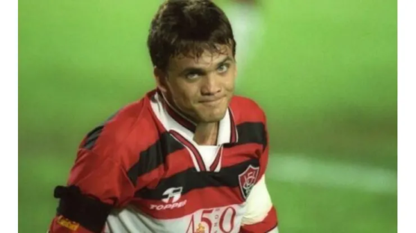 Com valores corrigidos, Petkovic seria o jogador mais caro da história do clube - Foto: Divulgação/EC Vitória