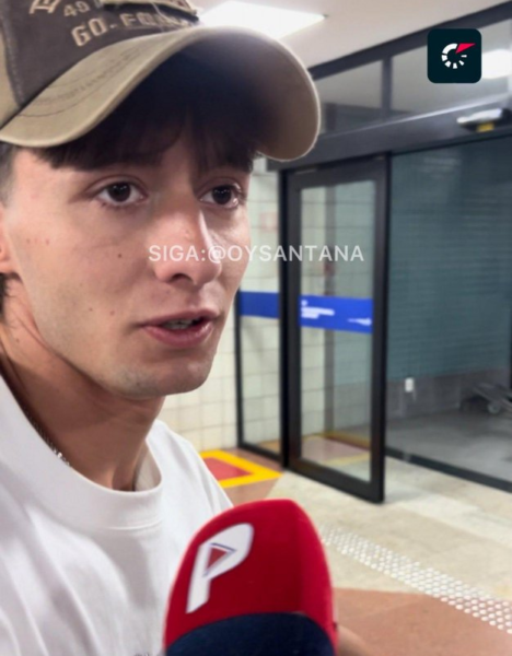 Román Gómez, no aeroporto de Salvador - Foto: Divulgação/Canal do Puco