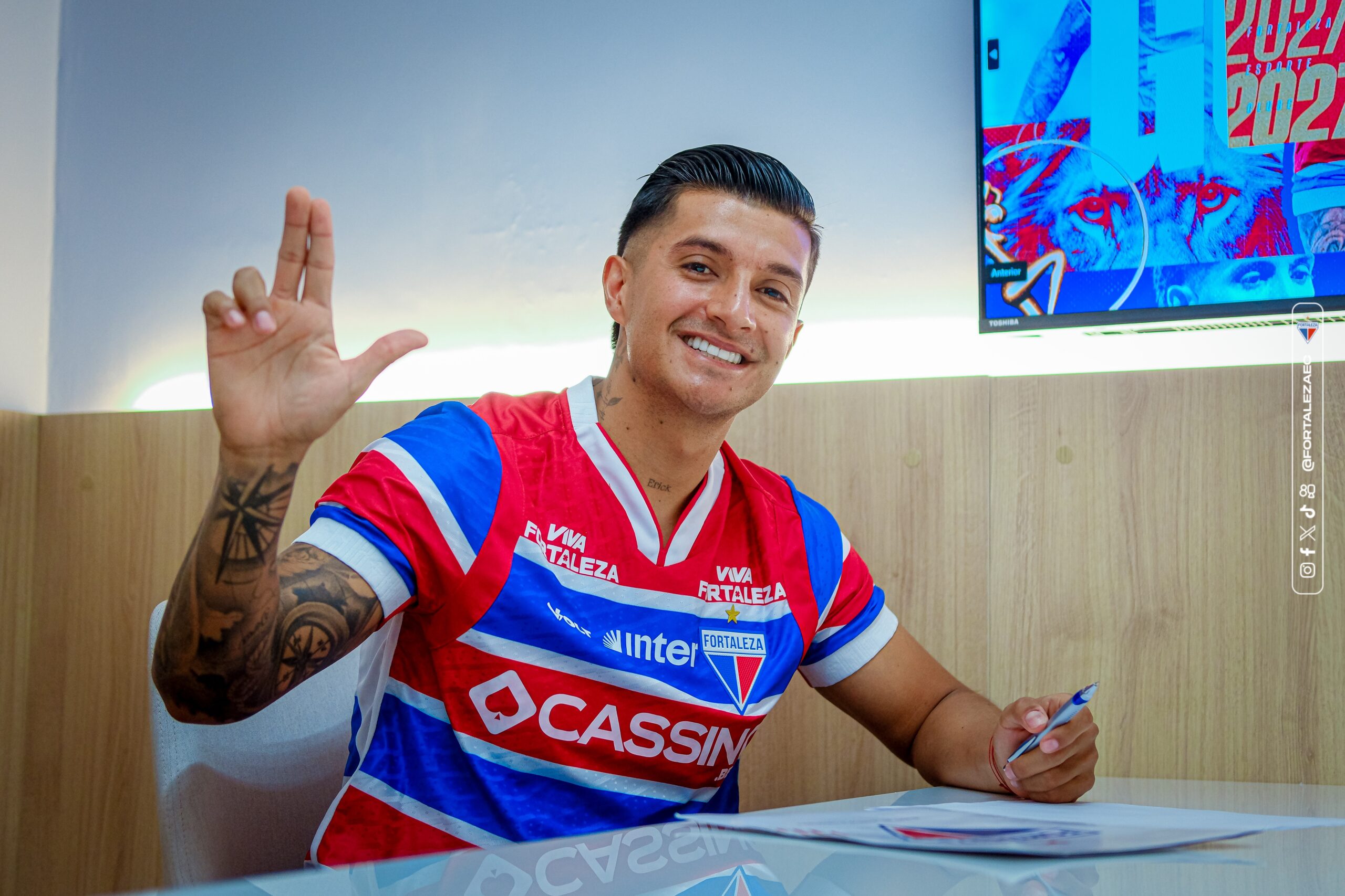 América de Cali anuncia contratação do meia Yeison Guzmán, do Fortaleza