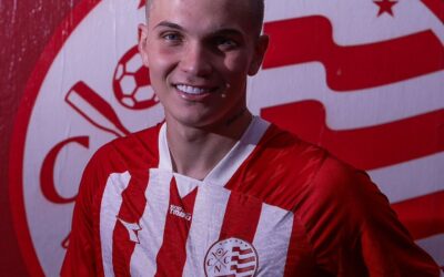 Náutico oficializa contratação do lateral Léo Jance, que estava no Fluminense