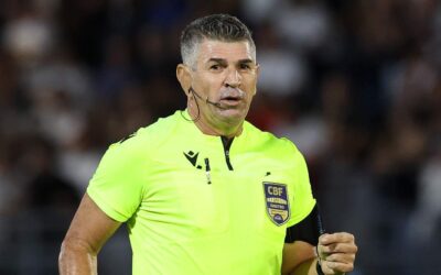 Marcelo de Lima Henrique apita o clássico entre Sport e Náutico na final do Pernambucano