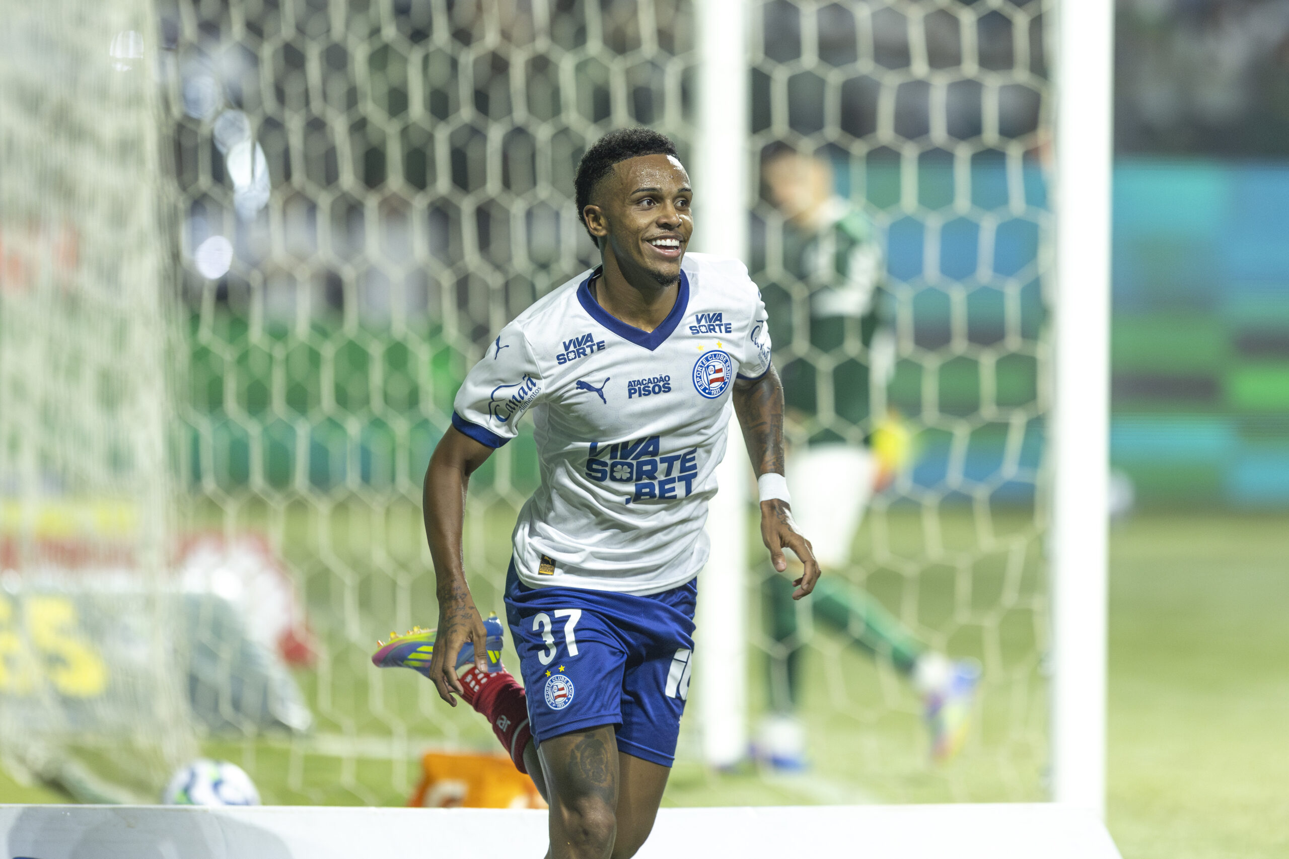 Bahia: Corinthians desiste da contratação de Kayky e atacante segue no Esquadrão