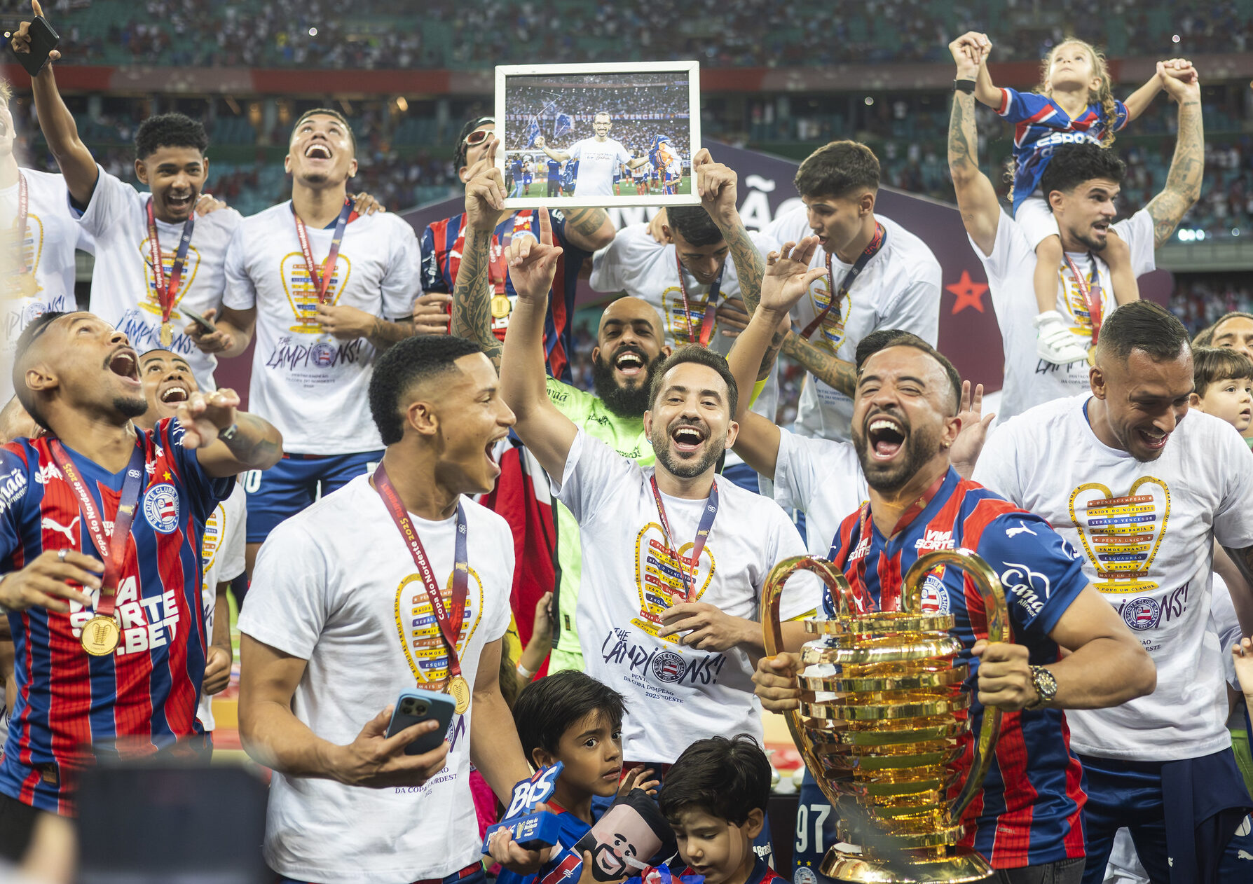 Após eliminação precoce na Libertadores, Bahia consulta CBF para participar da Copa do Nordeste