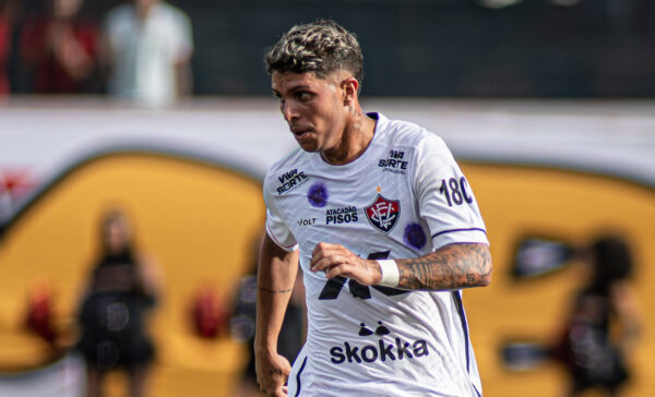 De olho na Série B, Náutico acerta contratação de Felipe Cardoso, do Vitória 1 Felipe Cardoso volta para Recife - Foto: Victor Ferreira/EC Vitória