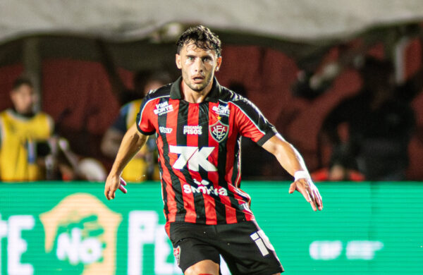 Martínez em campo pelo Vitória -Foto: Victor Ferreira/EC Vitória