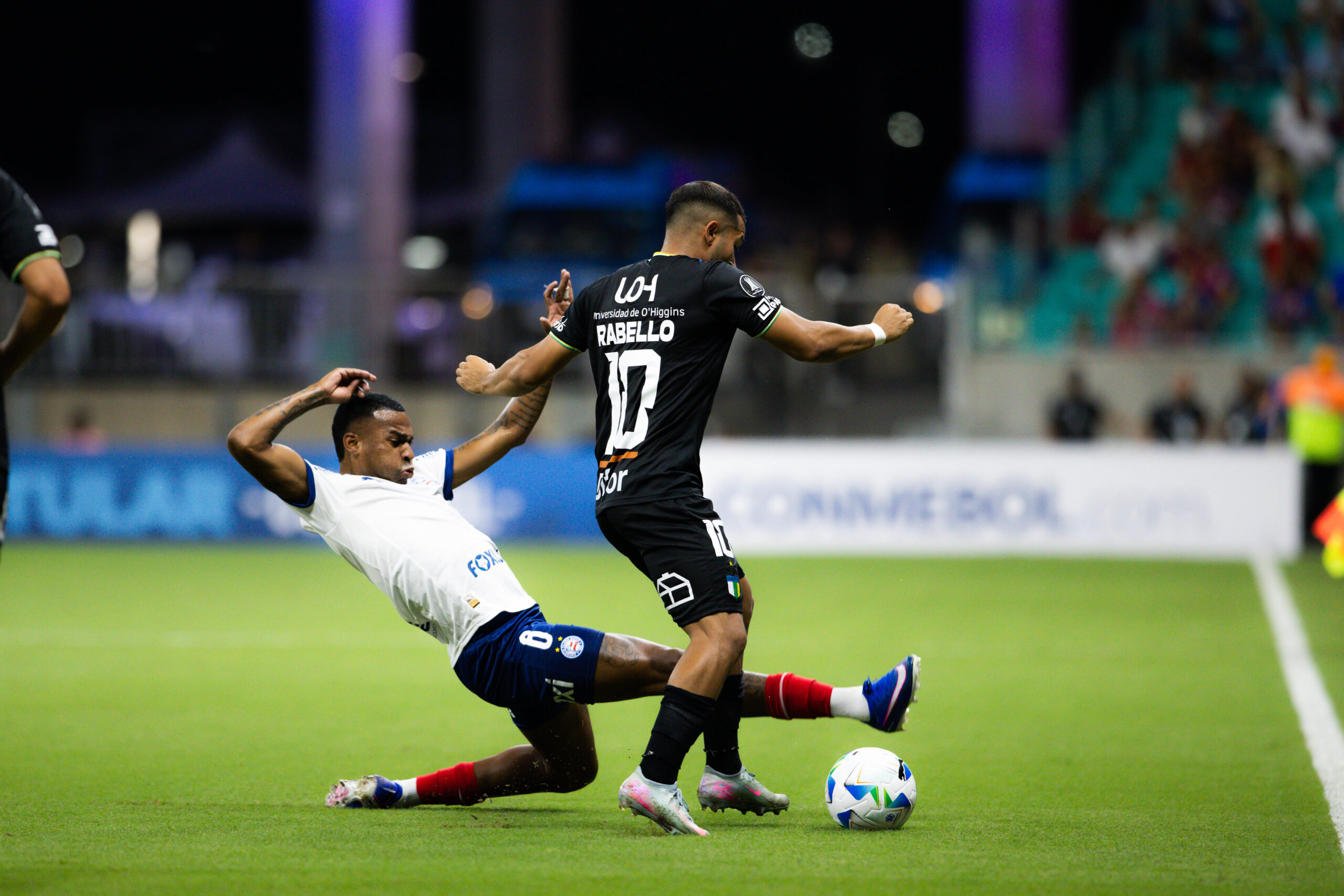 Bahia faz gol cedo, mas joga mal no 2ª tempo e cai nos pênaltis para o O’Higgins na Copa Libertadores