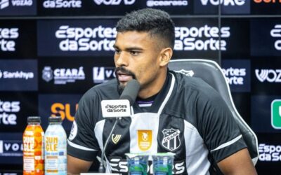 Ronald elogia Mozart durante apresentação no Ceará: “Tem bastante confiança em todos”