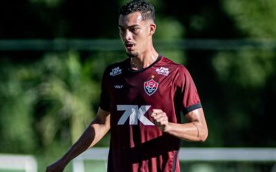 Vitória anuncia saída de zagueiro 39 dias após anúncio oficial