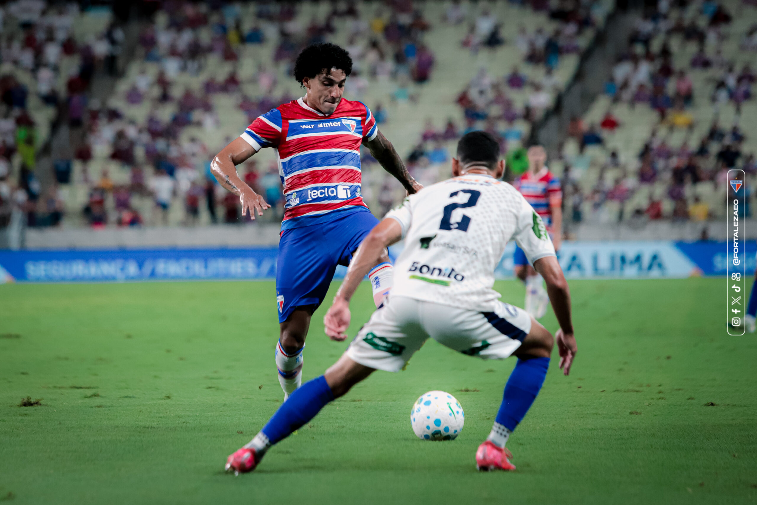 Gabriel Fuentes no jogo contra o Maguary, pela Copa do Brasil